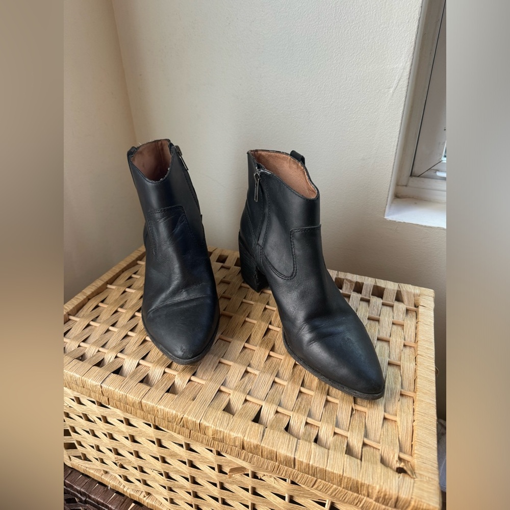 Madewell Genuine Leather Booties